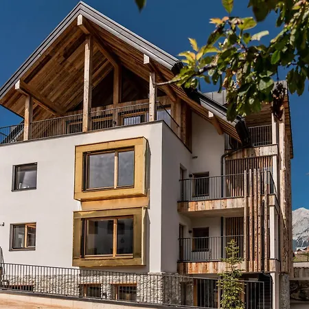 Almadel - Appartementhaus In Schladming-dachstein 아파트 *