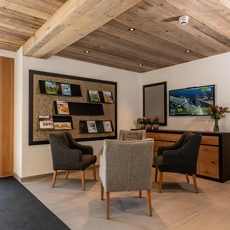 Almadel - Appartementhaus In Schladming-dachstein 아파트 *